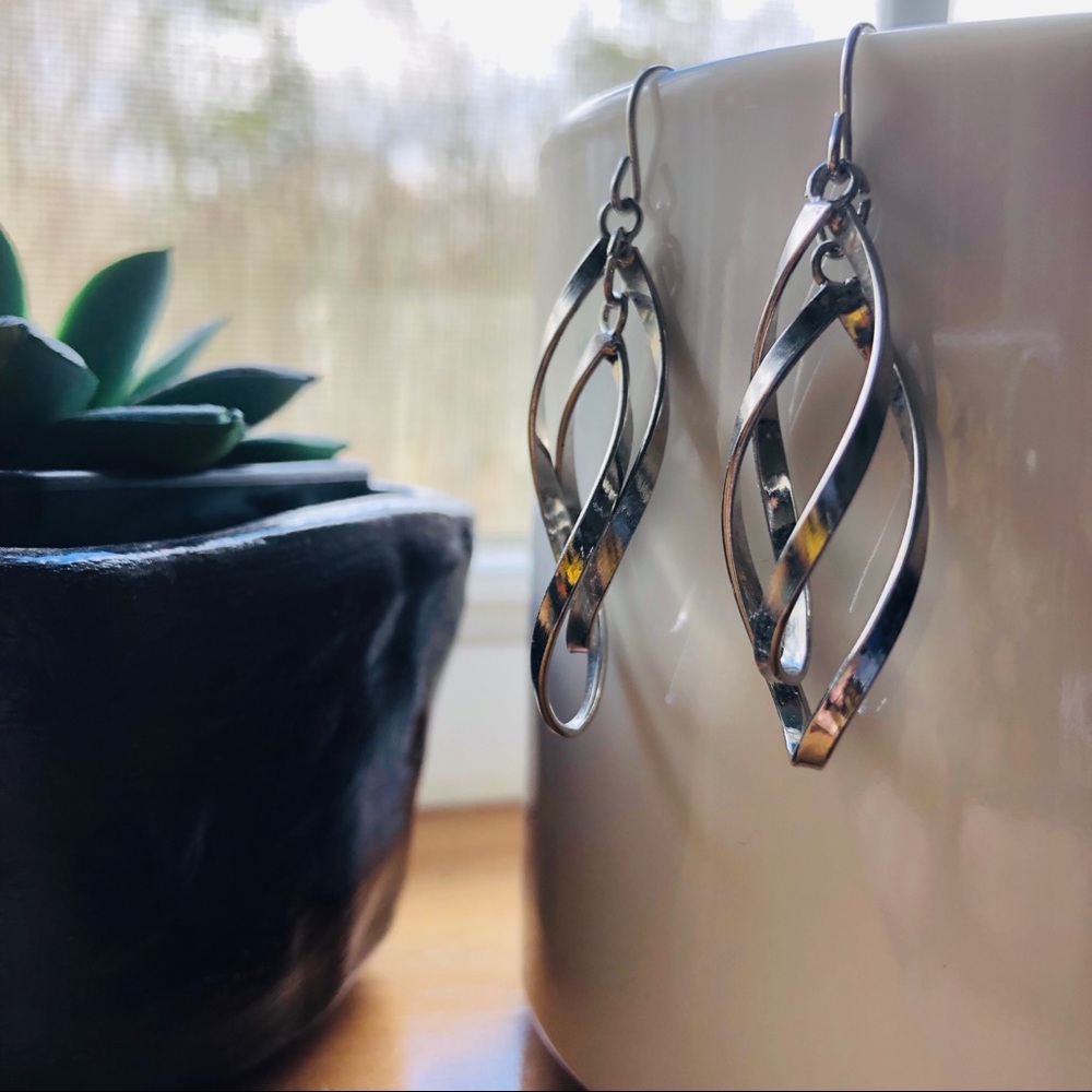 Claire’s Silver Nested Dangle Earrings